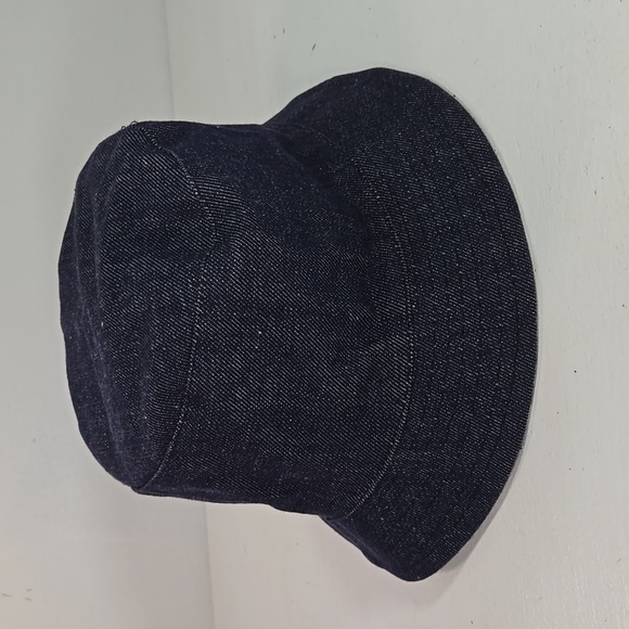 Burberry Nova Check & Denim Reversible Bucket Hat - Picture 11 of 13